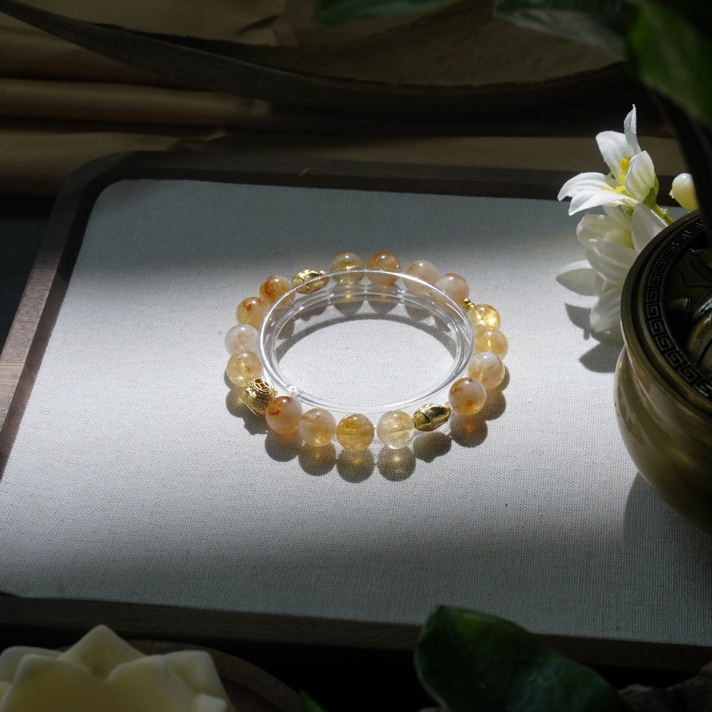 Wealth-Feathered Yellow Quartz-Earth