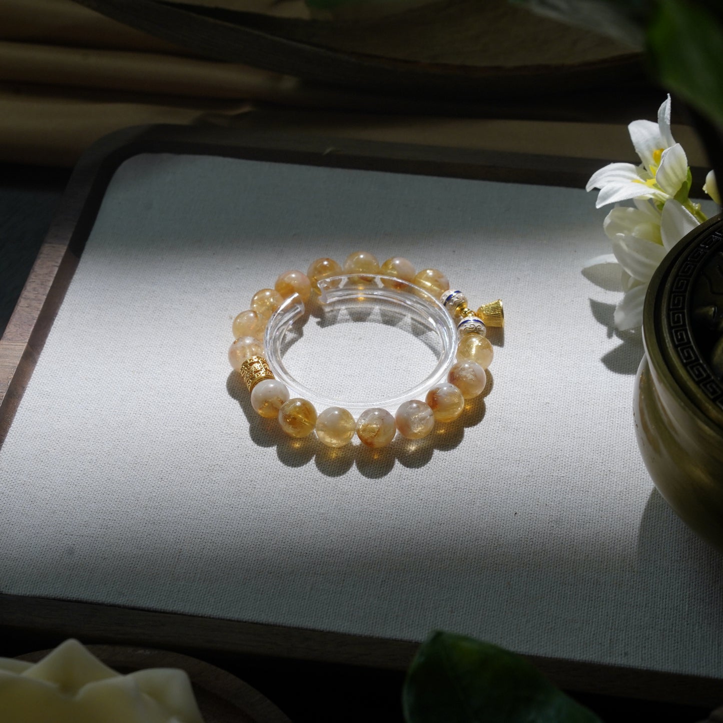 Protection-Feathered Yellow Quartz-Earth