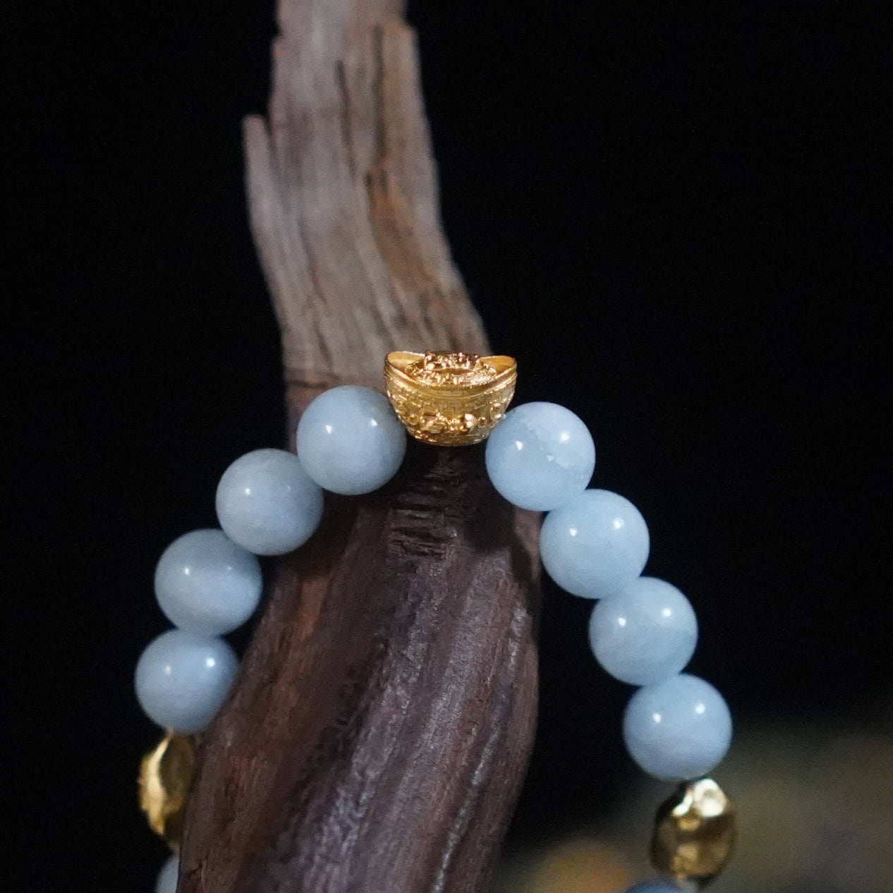 Wealth-Aquamarine-Water