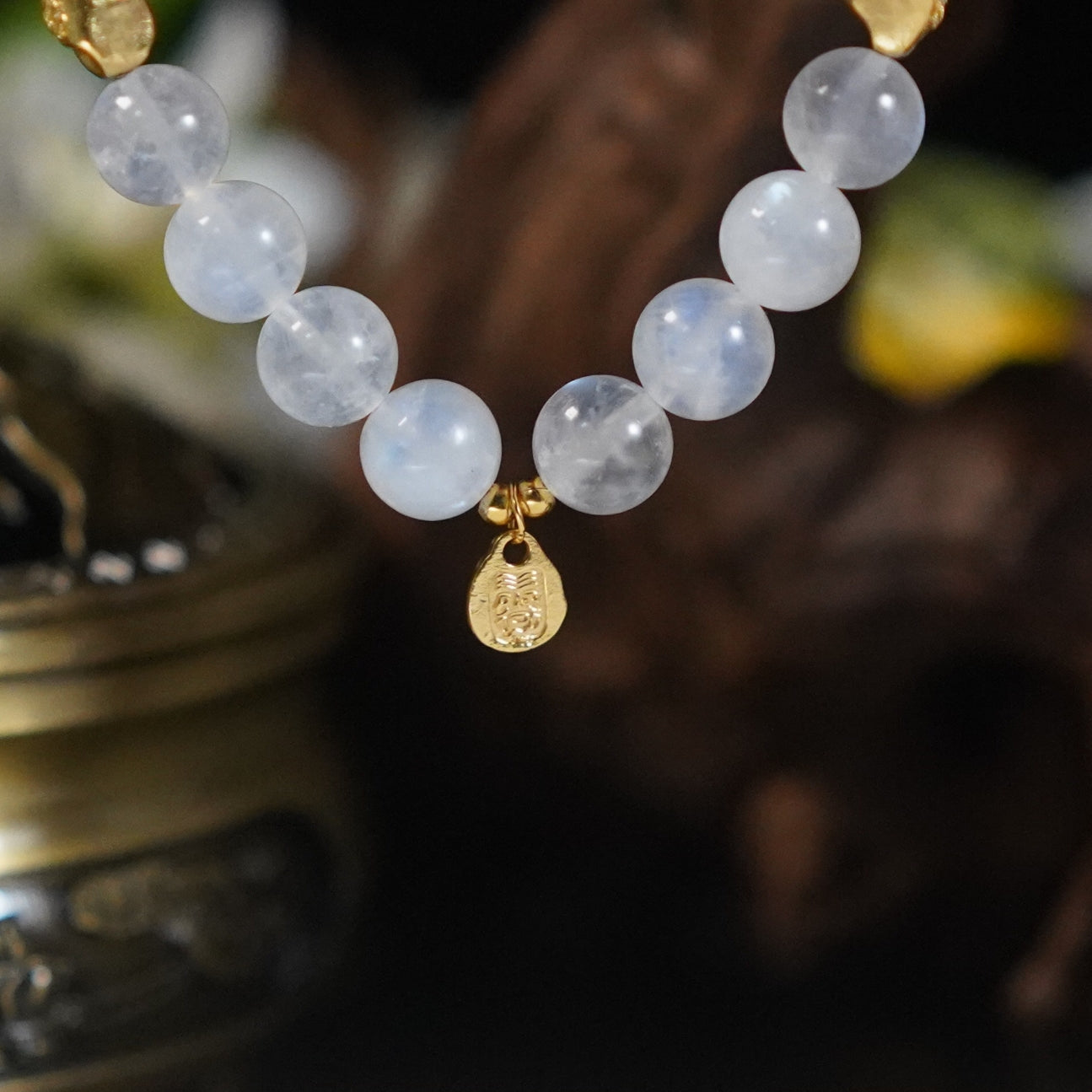 Wealth-Blue Moonstone-Metal